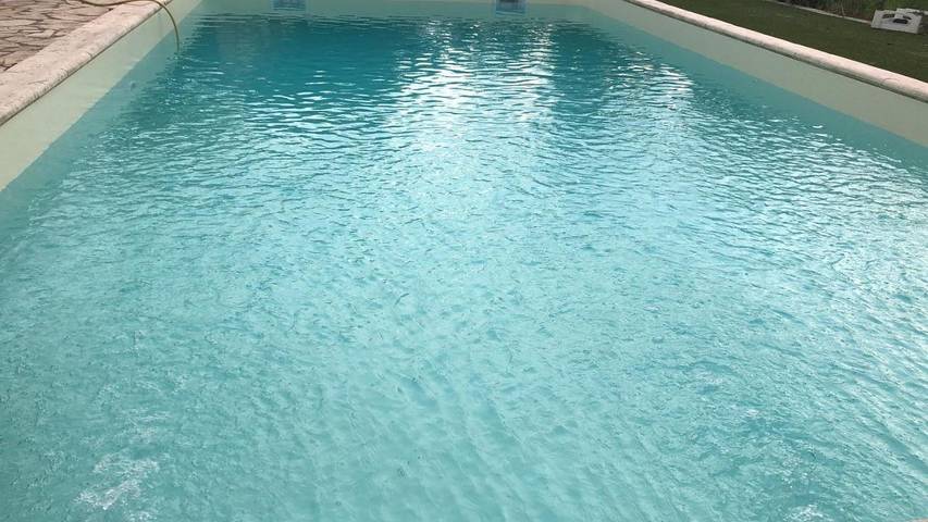 Chambre d’hôte pour 3 personnes, avec jardin et piscine ainsi que vue et terrasse