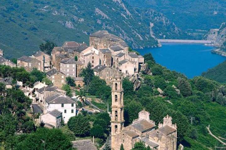 Location de vacances pour 2 personnes, avec vue et balcon à Pietra-di-Verde - 3