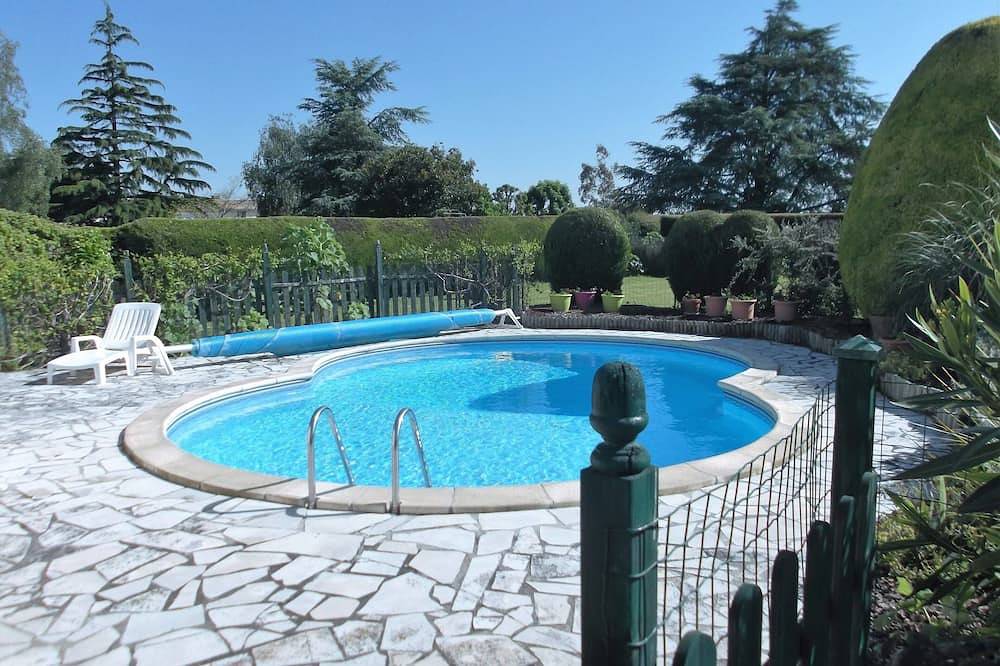 Casa de 3 dormitorios con piscina - un poco de tranquilidad francesa in Floirac (Saintes), Saintes region