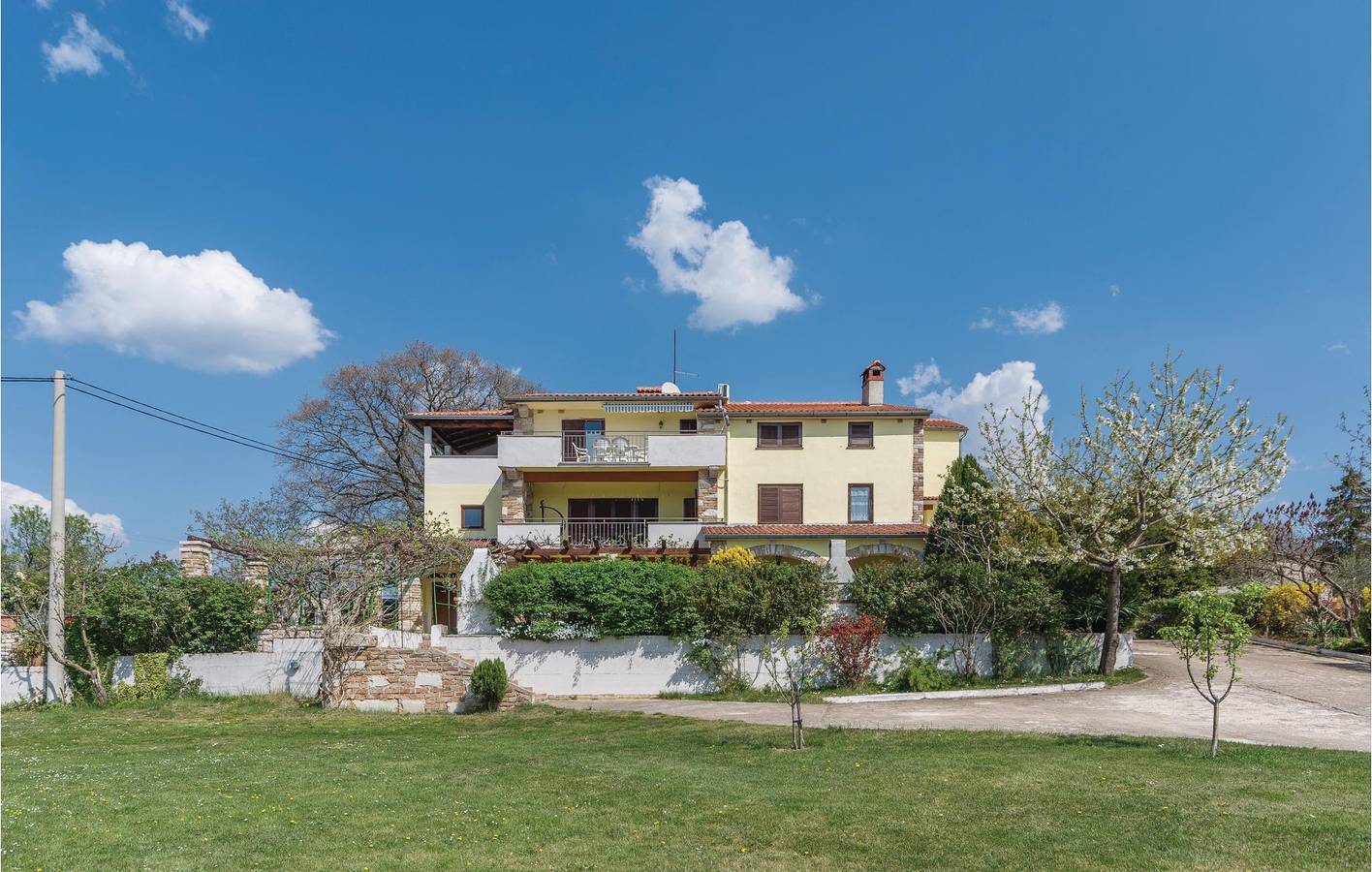 Ganze Ferienwohnung, Ferienwohnung für 6 Personen mit Terrasse in Pazin, Zentralistrien