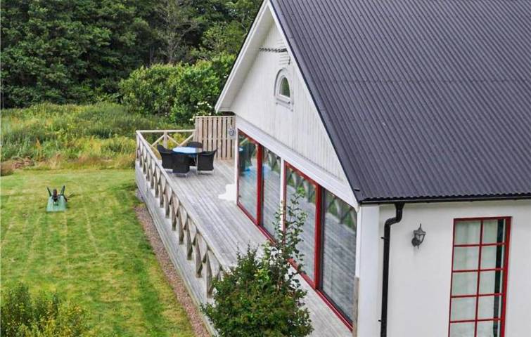 Hus för 6 Personer med pool in Halland