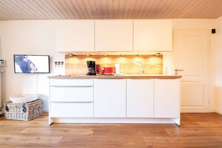 Ferienwohnung für 4 Personen, mit Balkon und Ausblick in den Ammergauer Alpen - 2