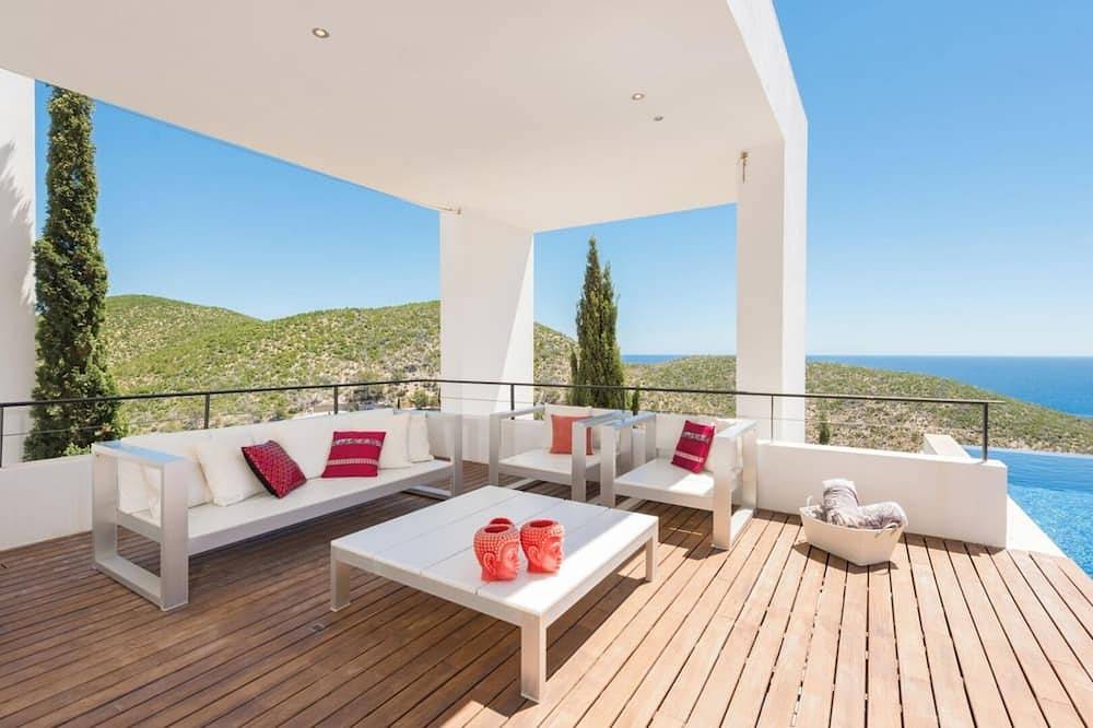 Luxury Villa with Private Pool, Ibiza Villa 1267 in Roca Llisa, Santa Eulària des Riu