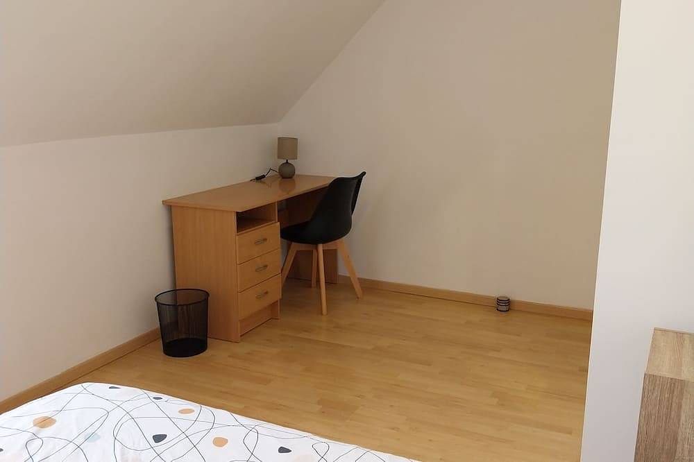 Apartamento entero, Joli F3 Dans Maison Individuelle à 30km de Paris in Saint-Germain-lès-Corbeil, Essonne