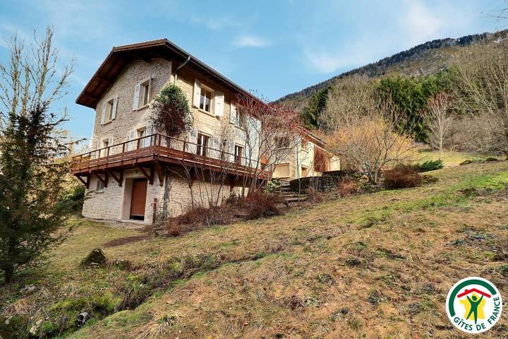 Casa de huéspedes para 15 personas, con jardín - 1