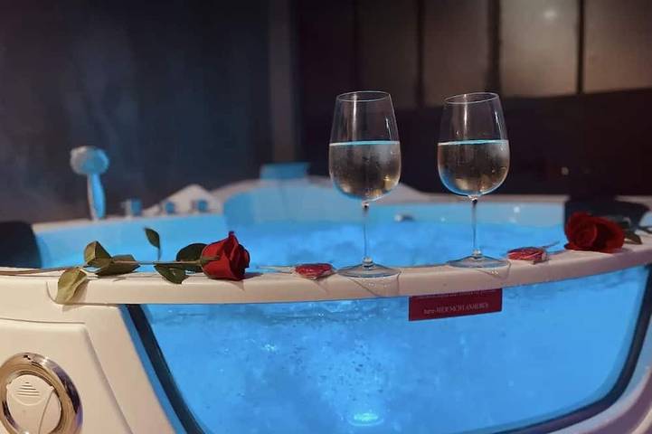 Appartement de vacances pour 2 personnes, avec jacuzzi à Rouen