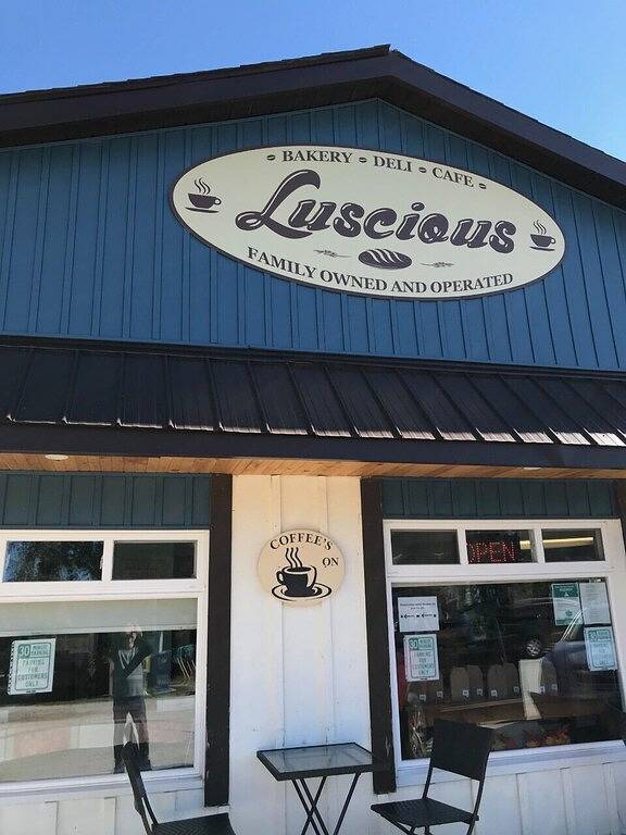 Bruce Pines Cottage at Sauble Beach, Tranquility in Sauble Beach, Tobermory (Ontario)