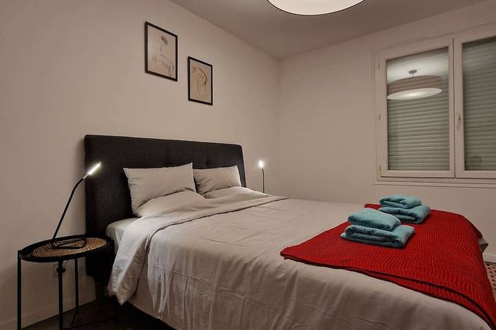 Ganze Wohnung, Schönes Appartement mit großer Terrasse, ausgestattete Küche in Béziers, Côte d'Améthyste