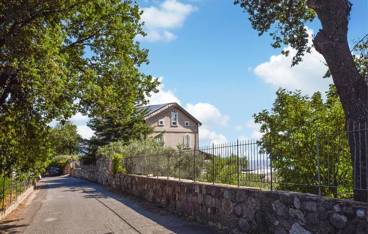 Ferienhaus für 10 Personen, mit Pool und Garten sowie Terrasse in Kalabrien - 2