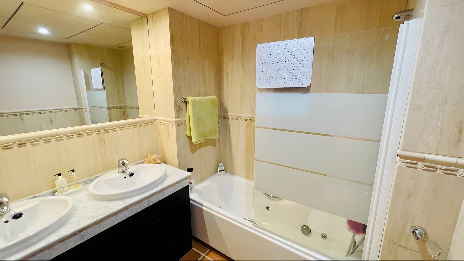 Hel leilighet, Apartment Spanish Village with Mountain View, Wi-Fi and Air Conditioning in Hacienda del alamo, Fuente Alamo de Murcia