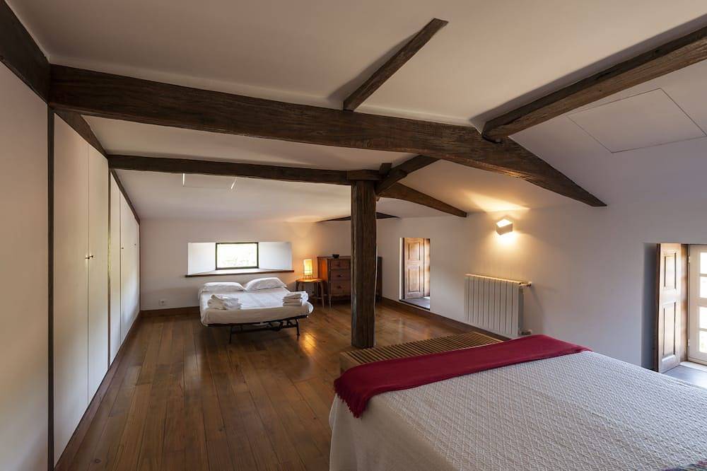 Marvelous 8 bedroom manor house with private pool (up to 12 rooms) in Cabeceiras de Basto (Cidade), Distrito de Braga