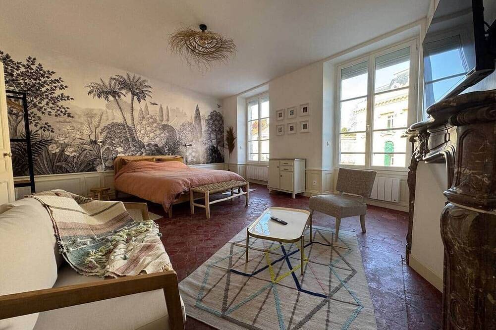 Entire apartment, Odilon - Elegant suite for 2 - central Provins in Provins, Seine-et-Marne