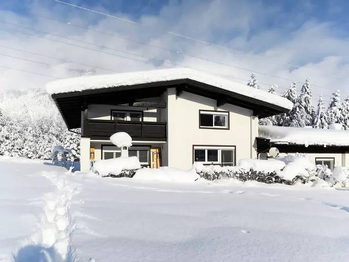 Villa für 10 Personen, mit Garten in Tirol