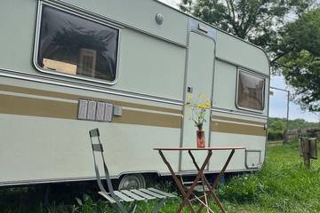 Camping pour 6 Personnes dans Perrecy-les-Forges, Région de Charolles, Photo 4