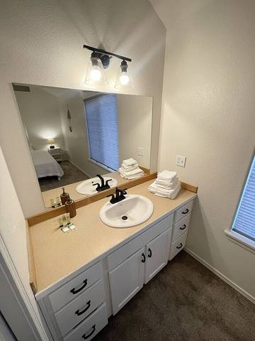 Vacation Home for 6 Guests in Oregon, USA, Picture 1