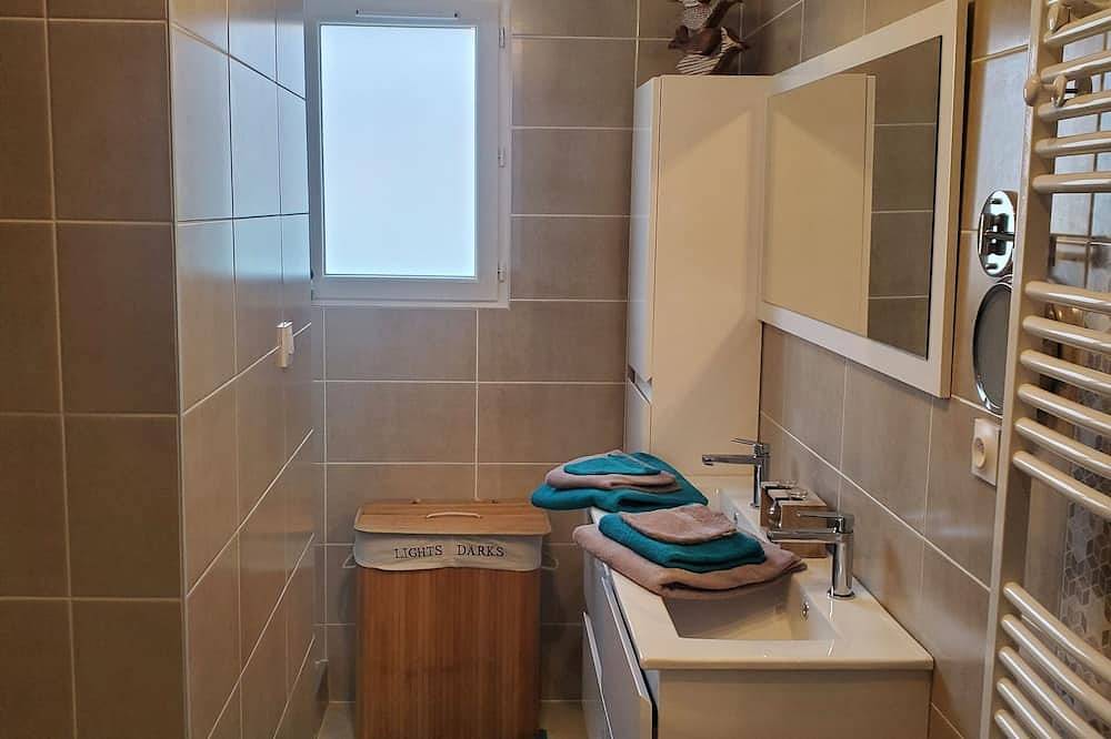 Ganze Wohnung, Seasonal rental with private pool in Saint-Hilaire-la-Forêt, Vendée