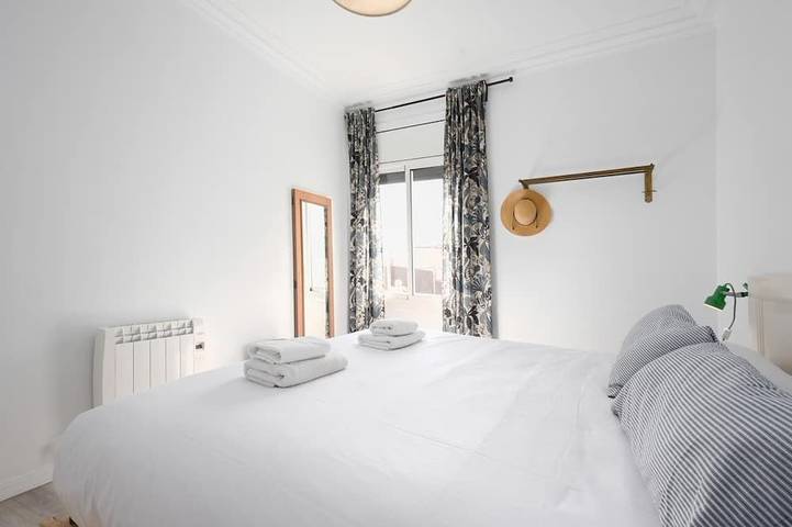 Apartamento entero, Cosy Sants Apartment in Centro Barcelona, Barcelona