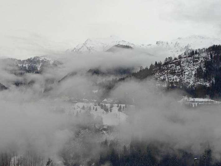 Gîte pour 5 personnes, avec vue ainsi que jardin et terrasse à Ovaro - 3
