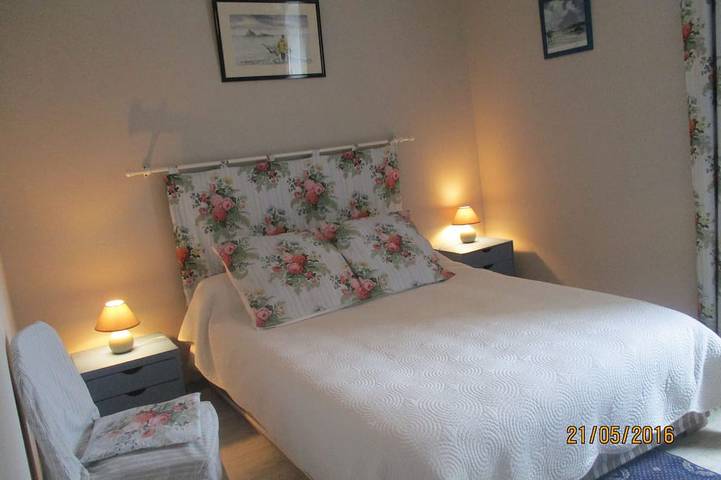 Location de vacances pour 6 personnes, avec terrasse et jardin à Dragey-Ronthon - 2