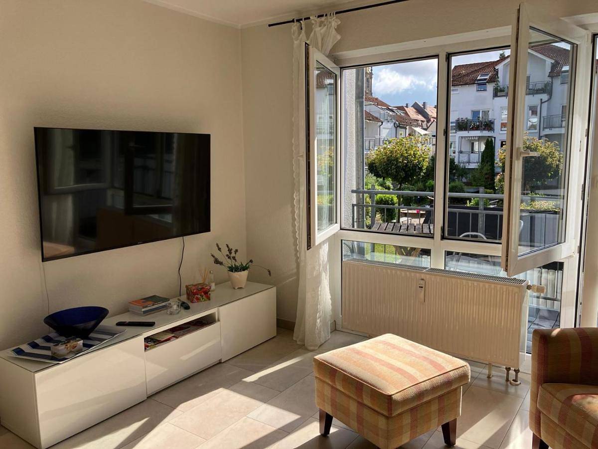 Appartement entier, One-Bedroom Apartment in Ludwigsbourg, Arrondissement de Ludwigsbourg