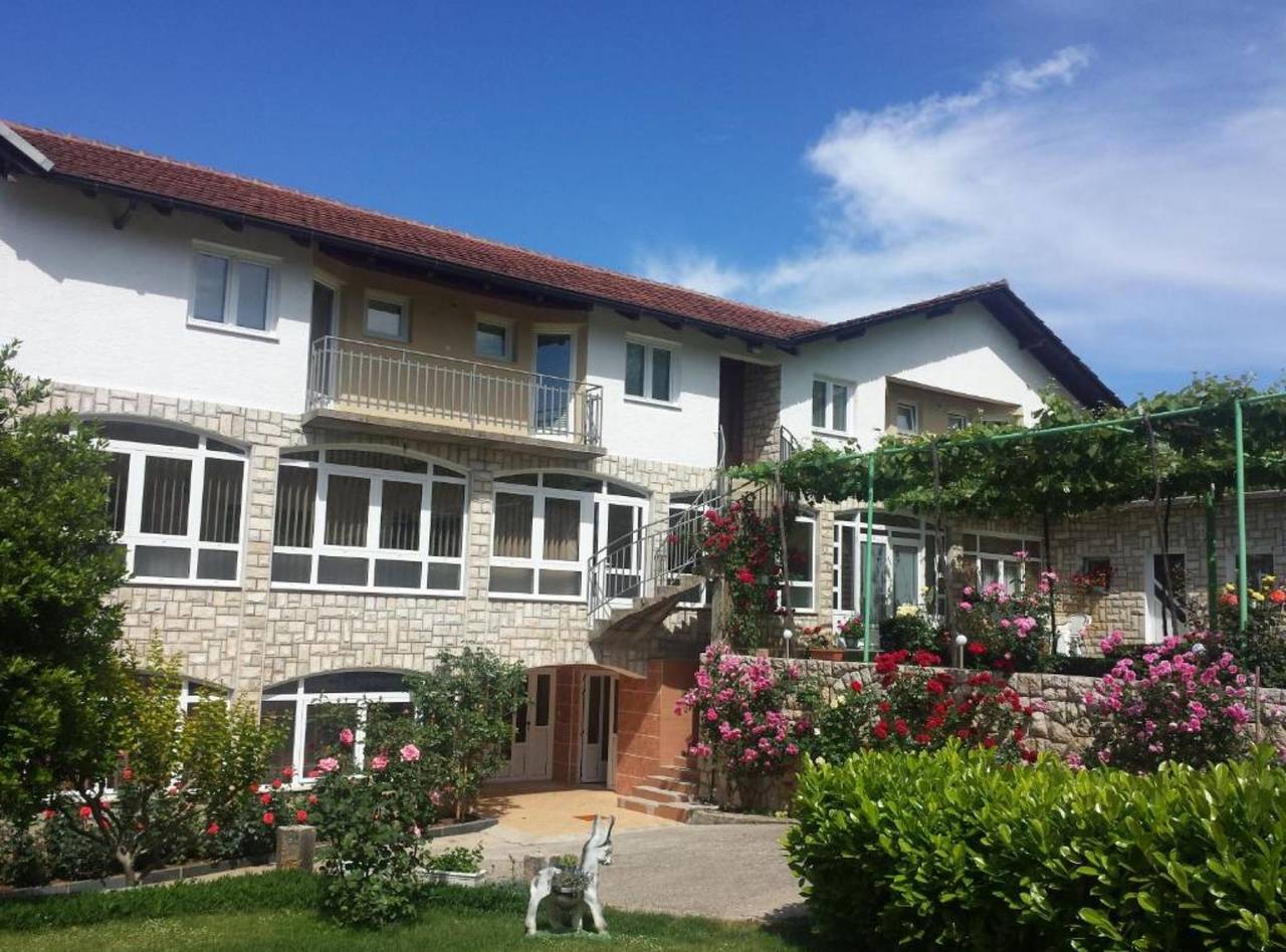 Ferienhaus für 2 Personen mit Balkon in Bosnien und Herzegowina