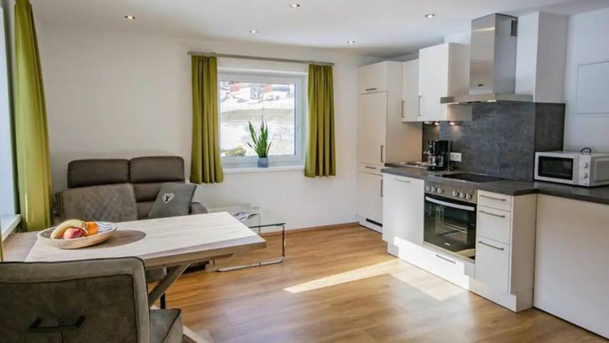 Ferienwohnung für 2 Personen in Trins