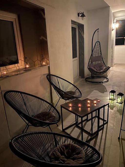 Gîte pour 4 personnes, avec Balcon ainsi que Terrasse et Vue dans Kalambáka - 3