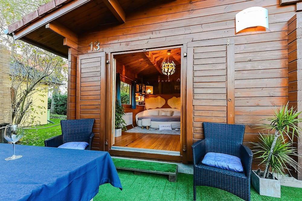 Haus mit Garten im Zentrum Berlins für bis zu 3 Personen in Berlin Lichtenberg, Berlin