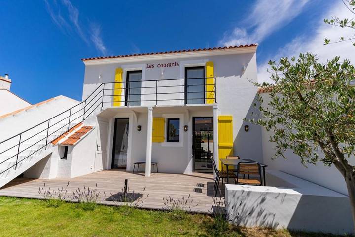 Location de vacances pour 7 personnes, avec Terrasse ainsi que Jardin et Vue dans Plage Mardi-Gras