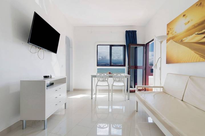 Apartamento entero, Alquiler de vacaciones "Estudio vista al mar 11" con vistas al mar y Wi-Fi in La Isleta, Las Palmas de Gran Canaria