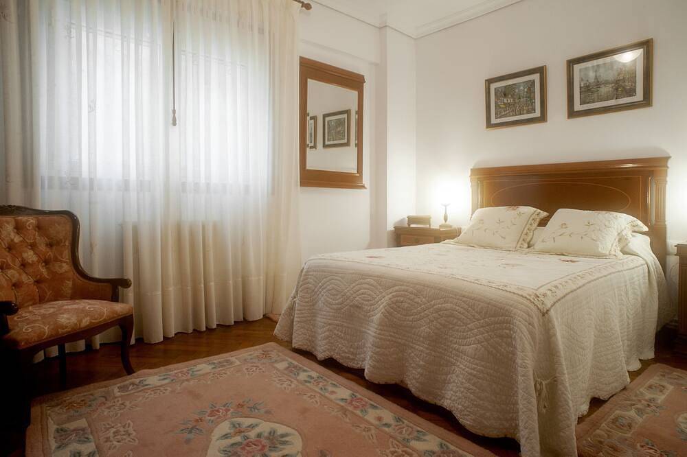 Entire apartment, Vigo Green in Vigo, Rías Baixas