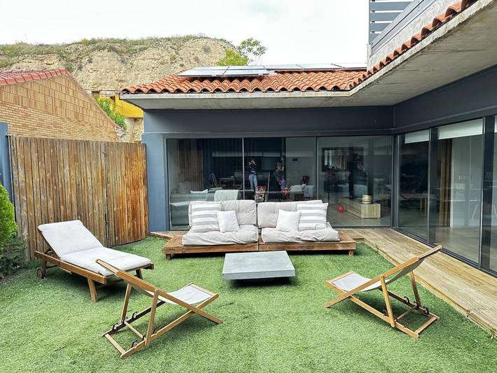 Location de vacances pour 8 personnes, avec piscine ainsi que vue et jardin à Valtierra - 2