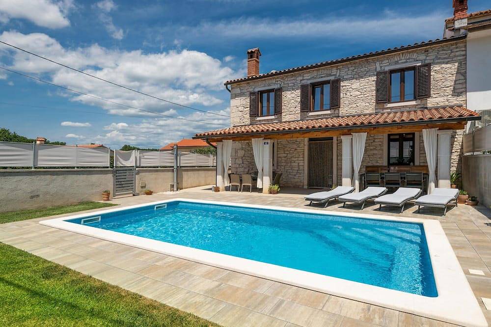 Casa vacanza a Muntic a partire da 224€ a notte
