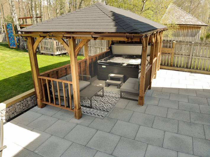 Location de vacances pour 8 personnes, avec jacuzzi et jardin, adapté aux familles à Aviemore - 4