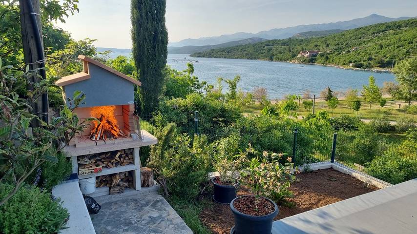 Ferienhaus für 8 Personen, mit Pool und Balkon/Terrasse in Maslenica - 4