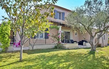Gîte pour 6 personnes, avec terrasse à Graveson