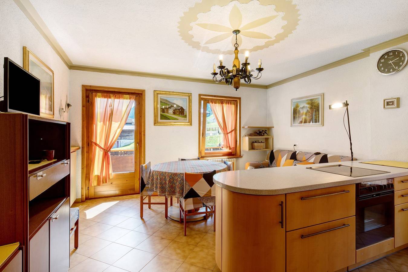 Ganze Wohnung, Ferienwohnung 'Appartamento Edelweiss' mit Bergblick, Gemeinschaftsgarten und Wlan in Livigno (Stadt), Livigno