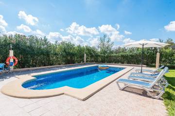 Villa in Búger, Majorca Center für 4 
