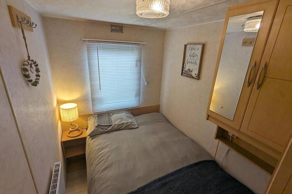 Sandy Paws Anderby Creek - Very Dog Friendly in Anderby, Lincolnshire