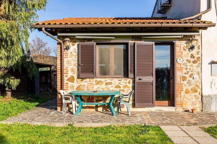Gårdshus for 3 personer, med Jacuzzi og Hage i Grosseto