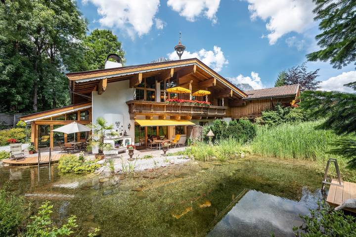Ferienwohnung für 2 Personen, mit Balkon und Terrasse sowie Garten in Ellmau