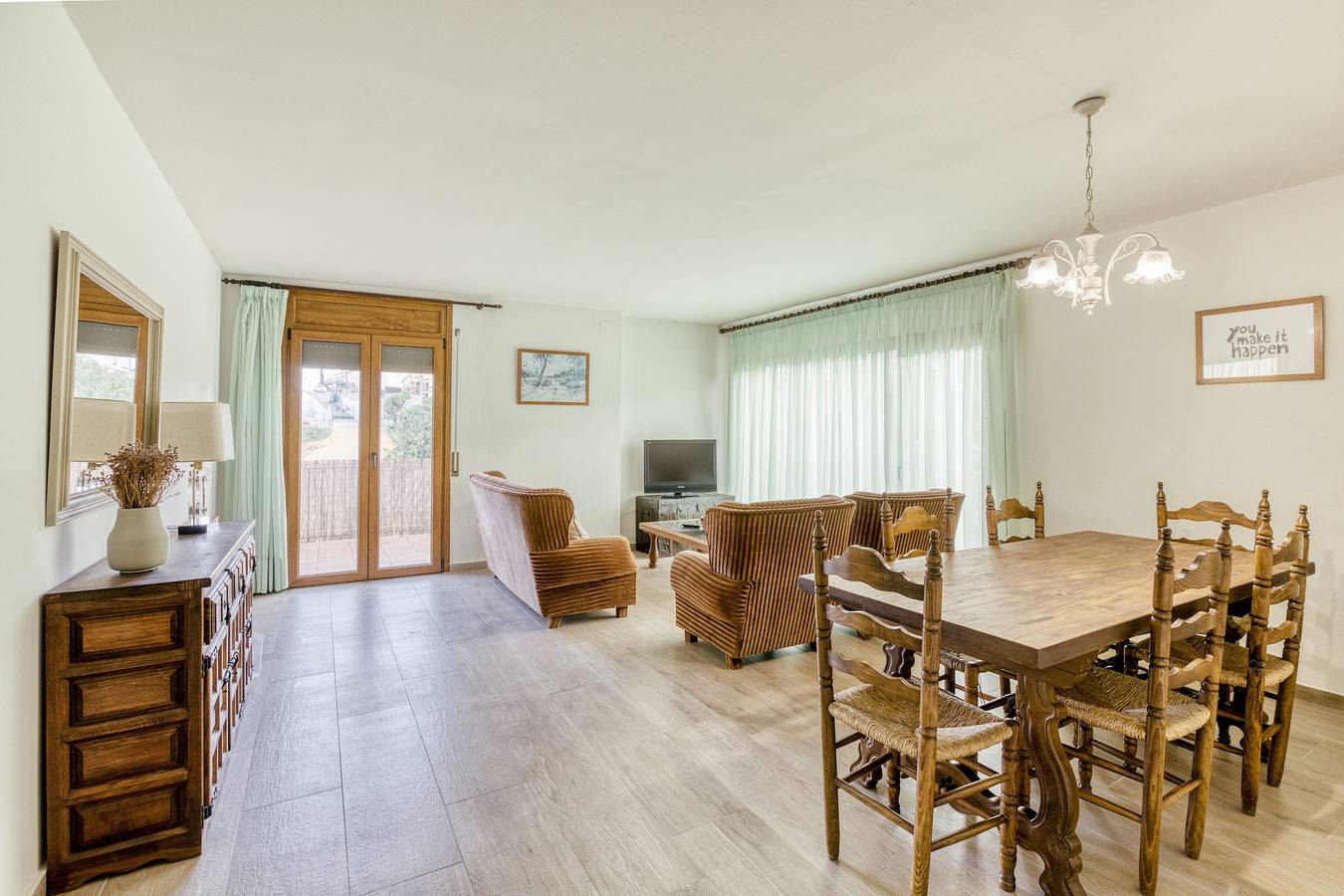 Appartamento intero, Appartamento 'Residencial 2º 1ª' con terrazza privata, balcone e Wi-Fi in Begur, Costa Brava