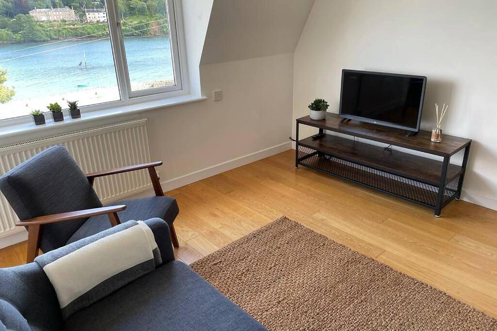 Entire apartment, One-Bedroom Apartment in Menai Bridge, Isle of Anglesey