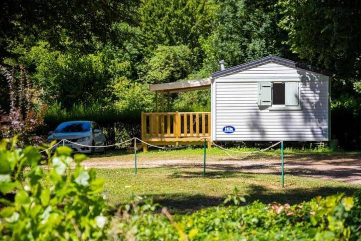 Location de vacances pour 4 personnes, avec Terrasse et Piscine à Le Change