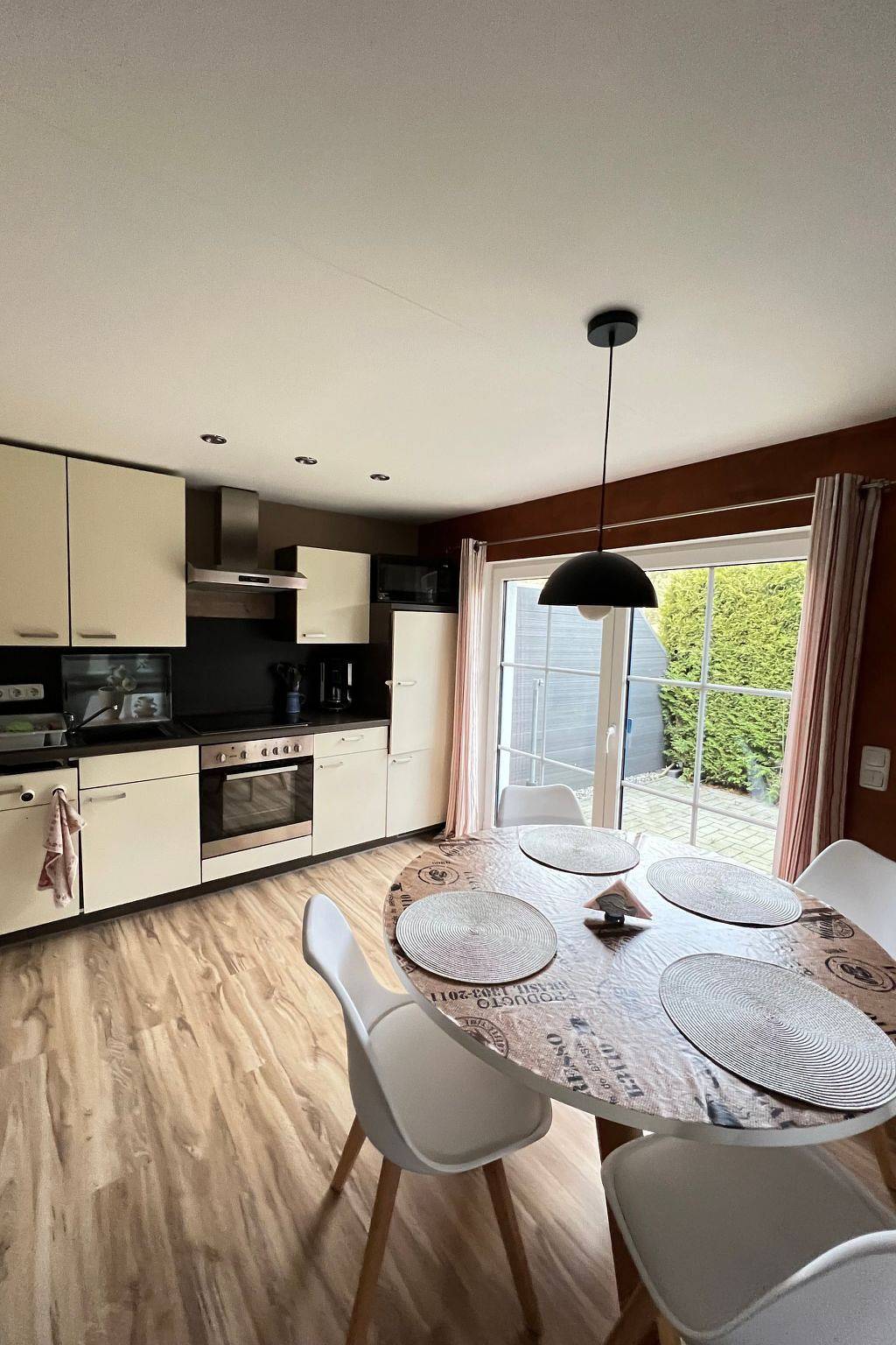 Gemütliches Ferienhaus mit eigener Terrasse in Wieck am Darß, Fischland - Darß - Zingst