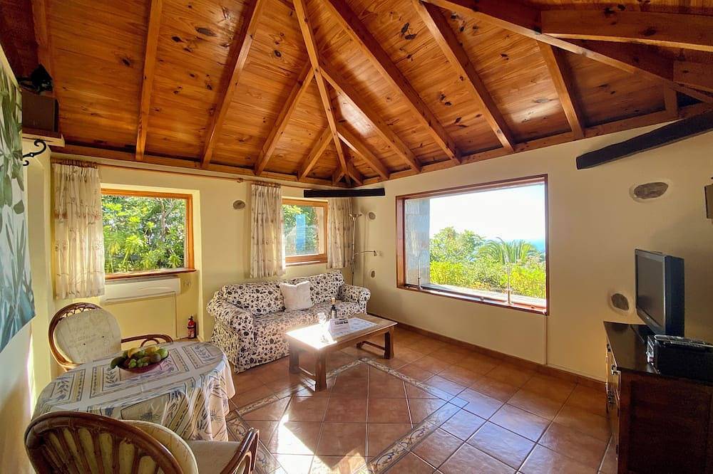 Refugio Acogedor con Vistas al Océano y Teide in La Vega (Canary Island), Icod de los Vinos