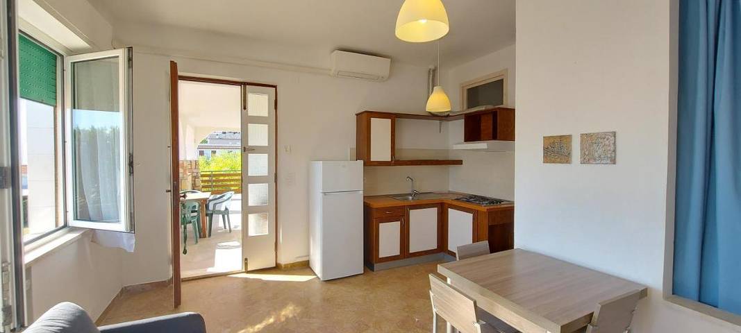 Gîte pour 4 personnes, avec vue ainsi que terrasse et jardin à Porto Potenza Picena - 4