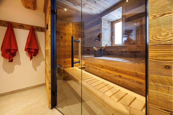 Blockhütte für 6 Personen, mit Sauna und Terrasse