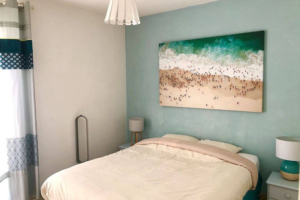 Villa avec grande piscine privée et sécurisée, au calme, 4 à 6 couchages in Deaux, Région d'Alès