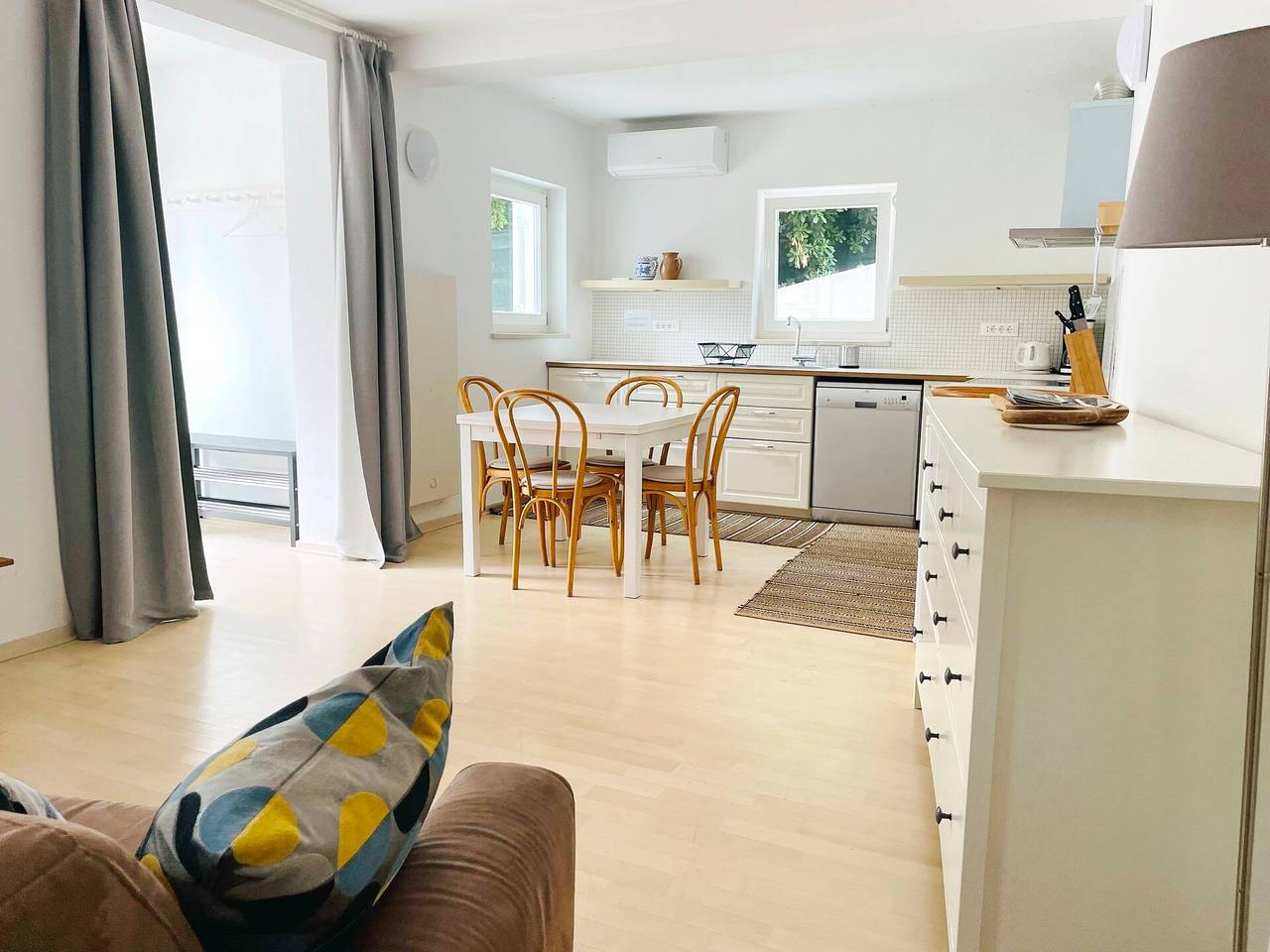 Ganze Wohnung, Studio Apartment Meratti - im Altstadt von Baška, 200 m vom Strand entfernt in Baska, Krk